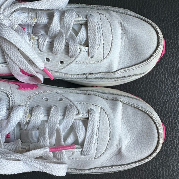 White and Pink Nike Airmax Sneakers - Picture 8 of 8
